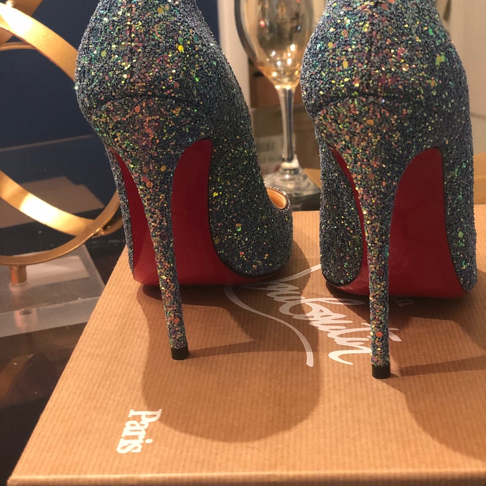 🛑 SOLD Christian Louboutin So Kate - Picture 2 of 6